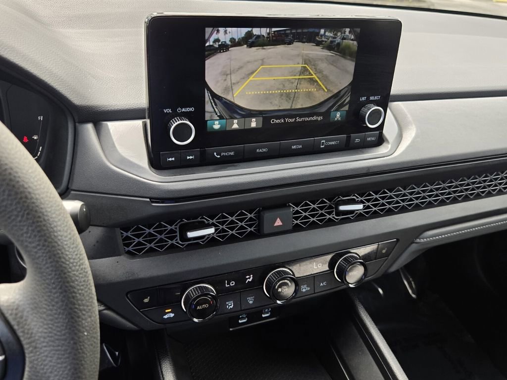 Certified 2025 Honda Accord SE image 22