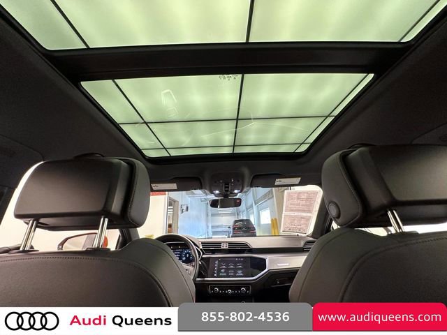 Certified 2022 Audi Q3 2.0T Premium Plus w/ Premium Plus Package AWD/4WD image 15