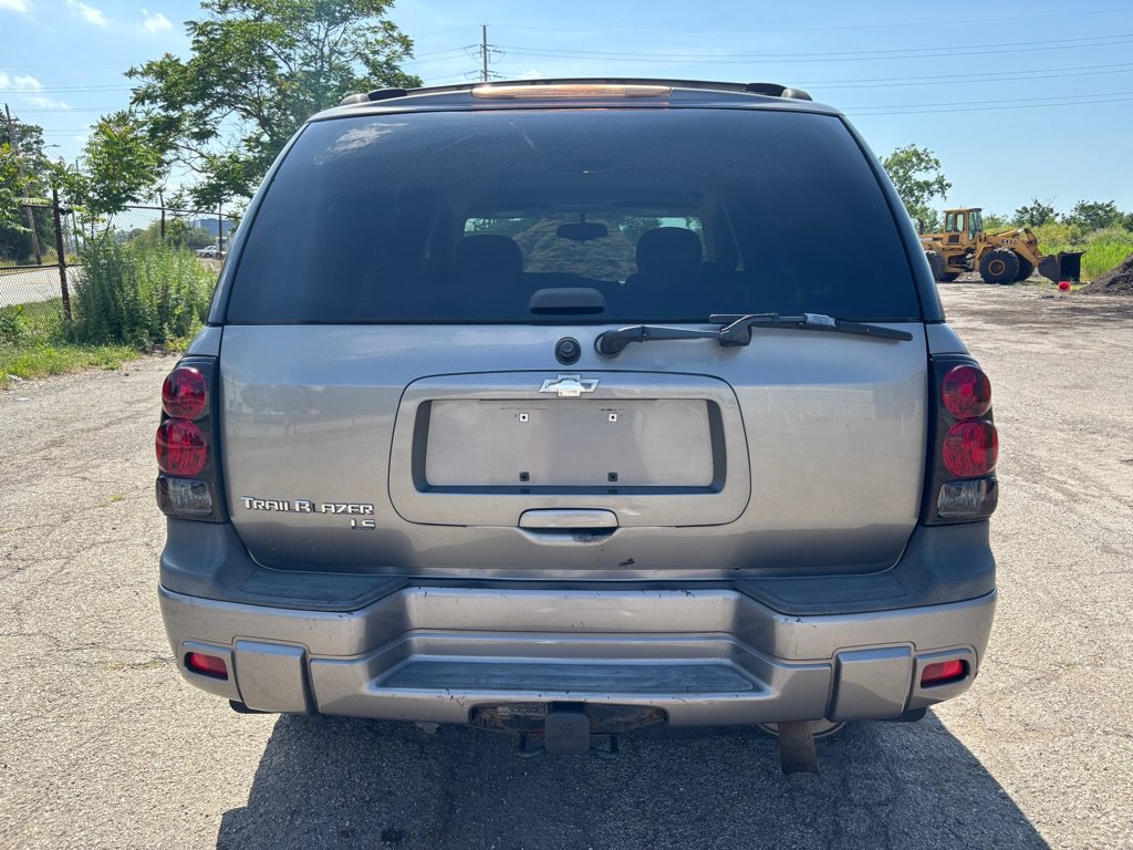 Used 2006 Chevrolet TrailBlazer LS w/ LS Preferred Equipment Group AWD/4WD image 4