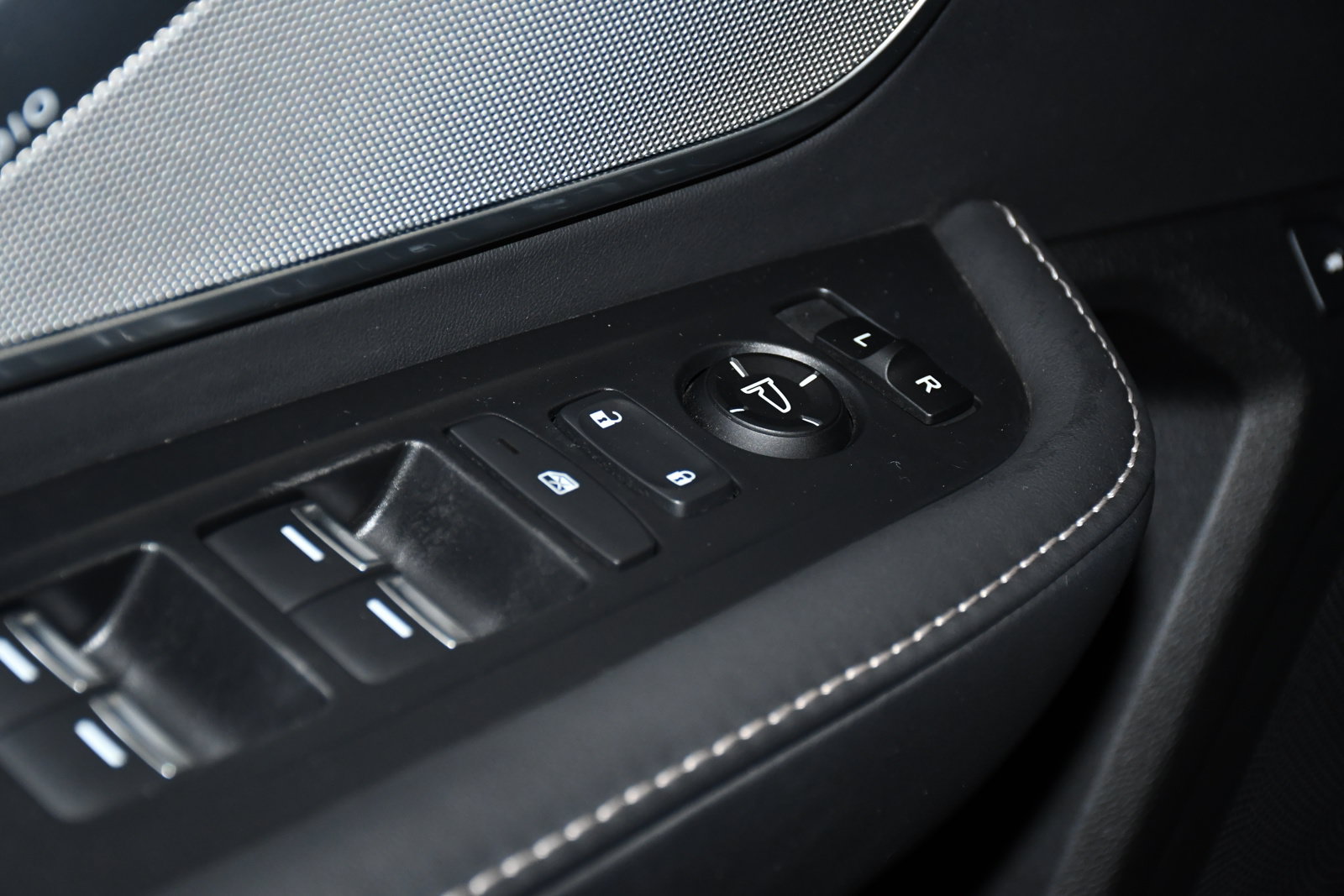 Certified 2024 Acura RDX SH-AWD w/ Technology Package image 32