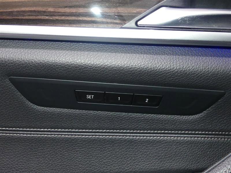 Used 2018 BMW 530i xDrive image 44