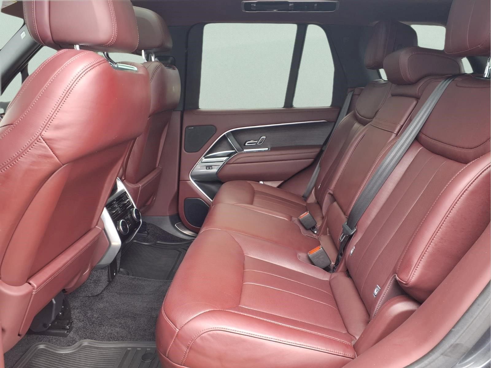 Used 2023 Land Rover Range Rover SE AWD/4WD image 11