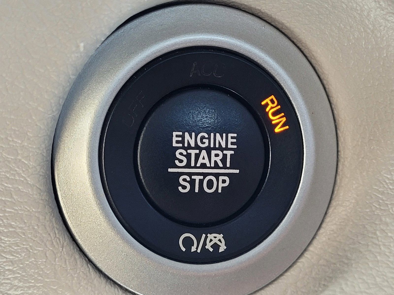 Used 2023 Chrysler Pacifica Touring-L FWD image 26