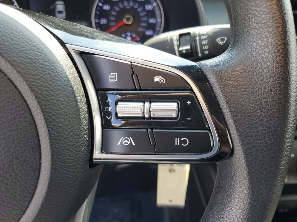 Used 2023 Kia Forte LXS FWD image 12