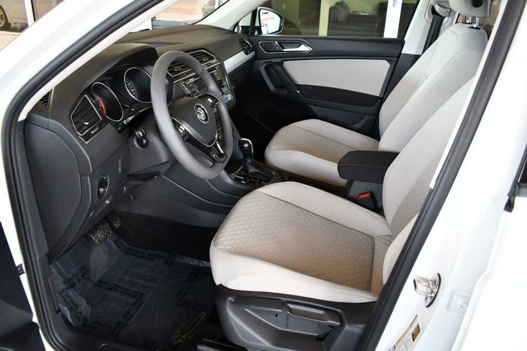 Used 2018 Volkswagen Tiguan S image 14