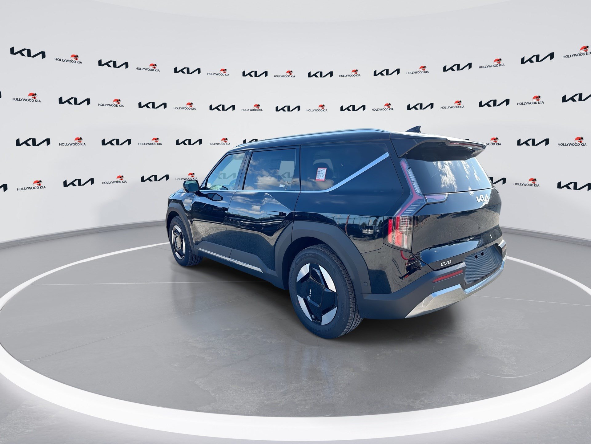 New 2026 Kia EV9 Wind AWD/4WD image 6