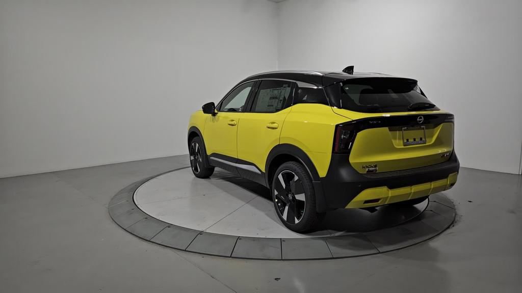 New 2025 Nissan Kicks SR image 3