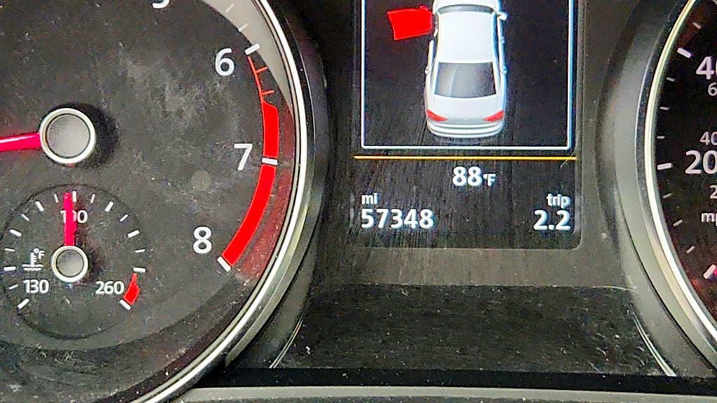 Used 2019 Volkswagen Passat 2.0T Wolfsburg w/ Wheels & Sunroof Package FWD image 15
