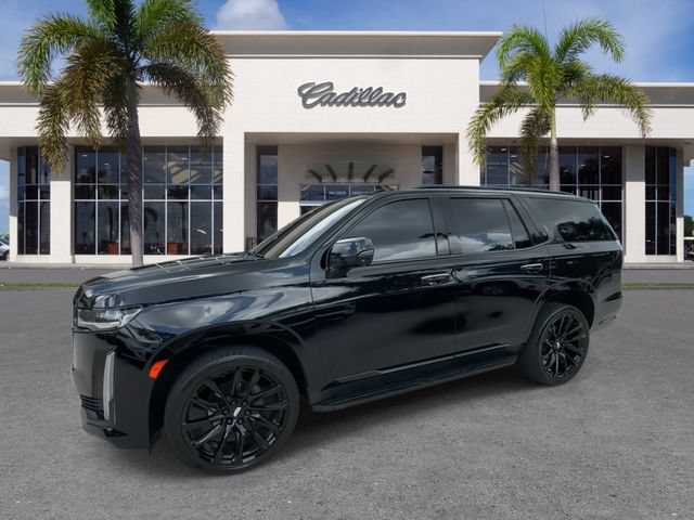 Used 2022 Cadillac Escalade Luxury w/ LPO, Illumination Package AWD/4WD image 7