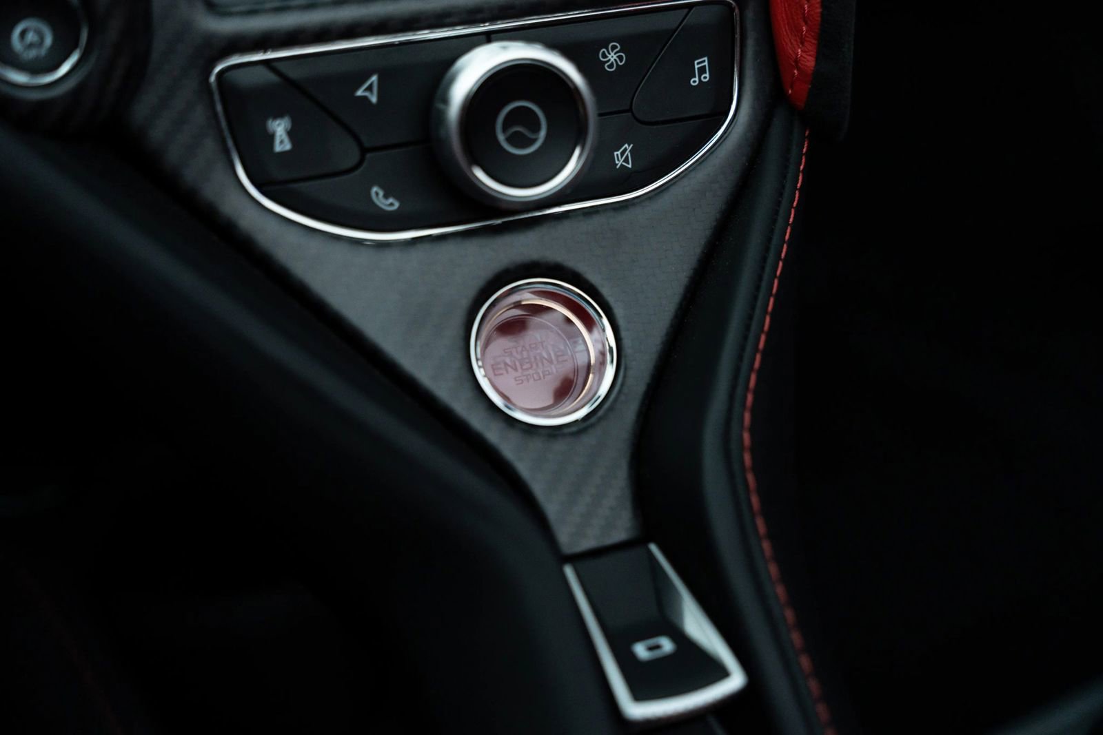 Used 2021 McLaren 720S Spider image 57