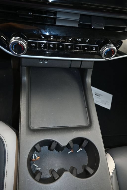 Used 2024 Honda Prologue Touring image 18