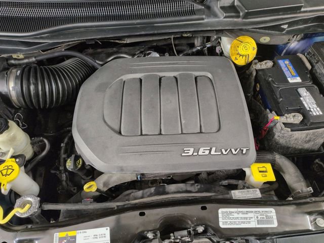Used 2014 Dodge Grand Caravan R/T image 29