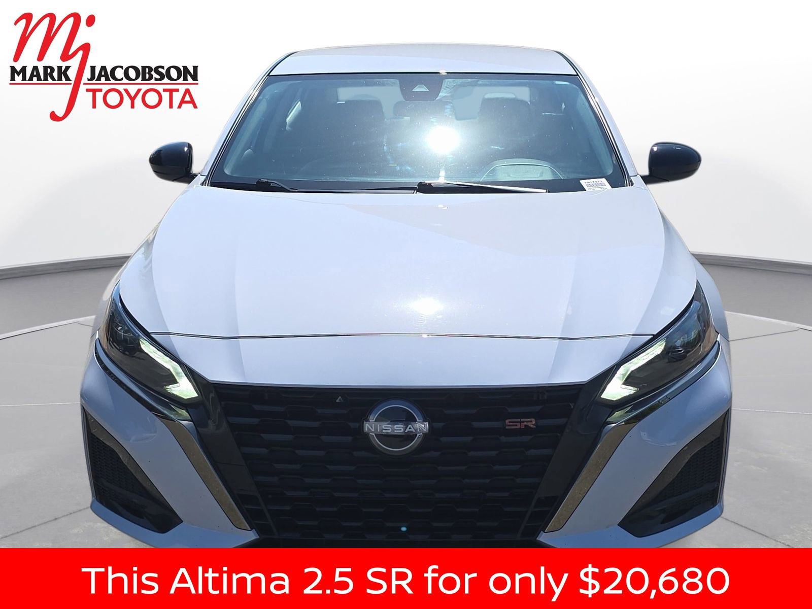 Used 2024 Nissan Altima 2.5 SR FWD image 3