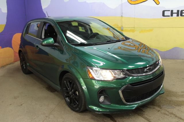 Used 2018 Chevrolet Sonic Premier w/ Driver Confidence Package FWD image 4