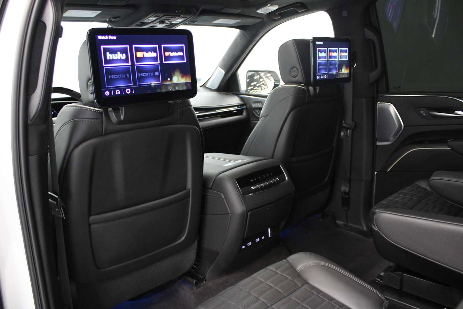 Used 2023 Cadillac Escalade V w/ LPO, ONYX Package image 56