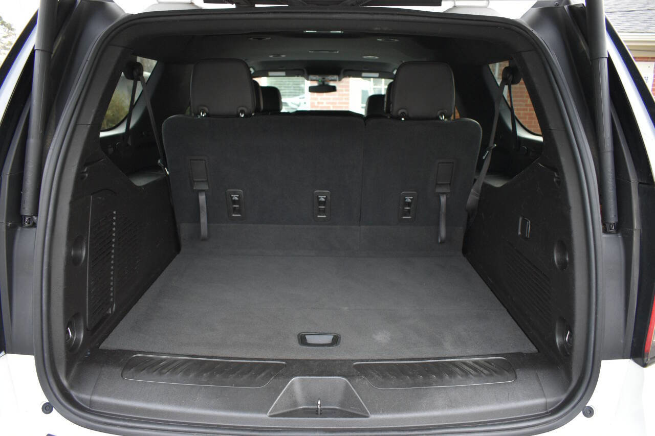 Used 2021 Chevrolet Suburban LT image 11