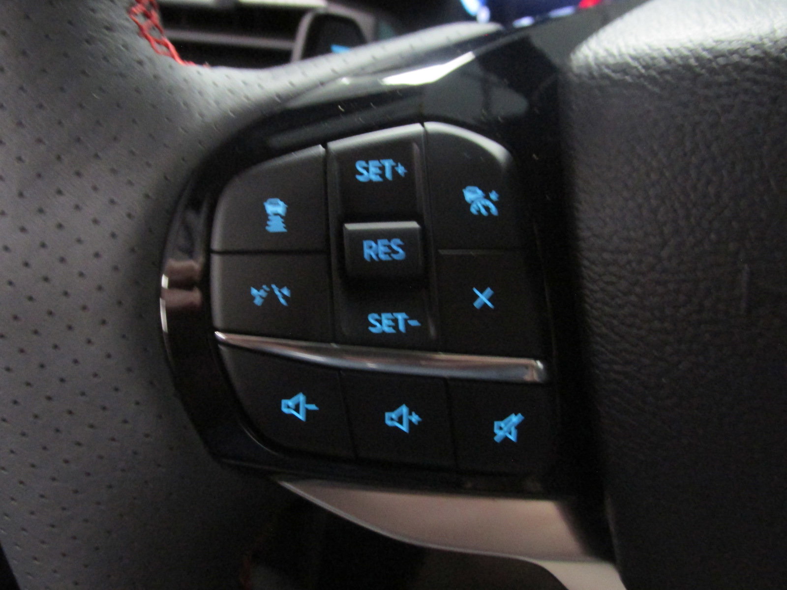New 2025 Ford Explorer ST w/ Sun And Sound Package image 30