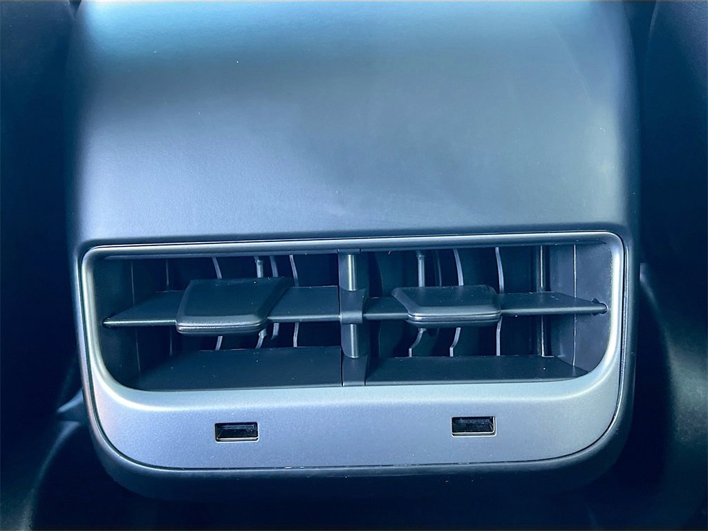 Used 2018 Tesla Model 3 Long Range image 23