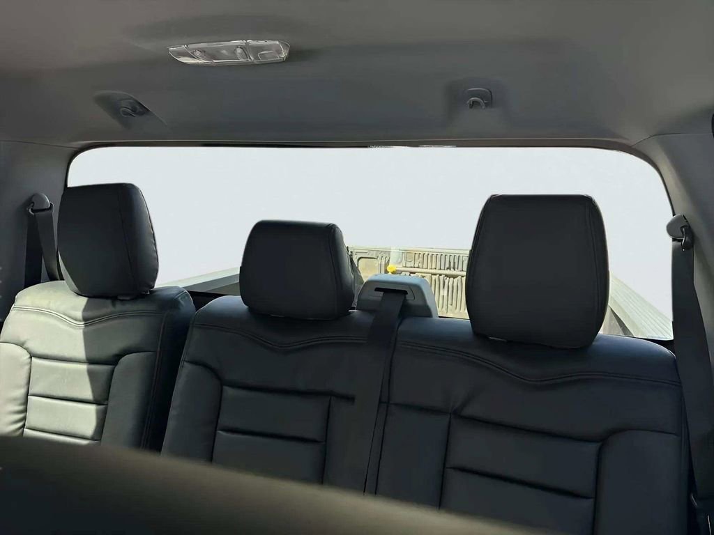 Used 2026 Ford F650 2WD Crew Cab Super Duty image 17