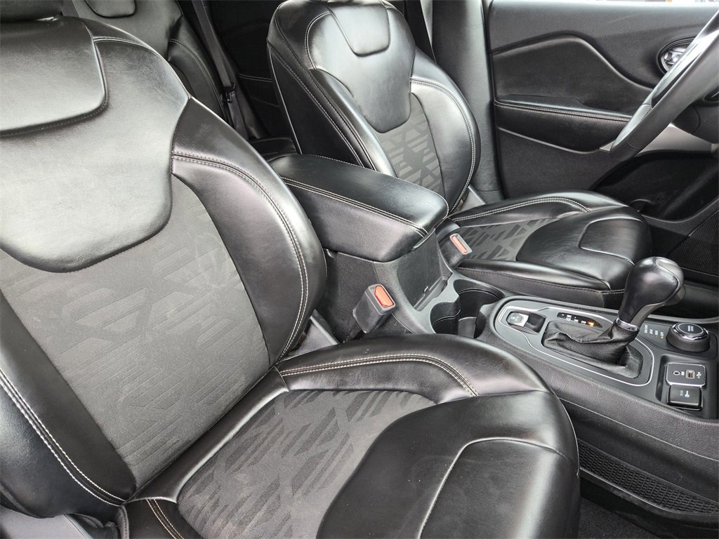 Used 2022 Jeep Cherokee Latitude image 10