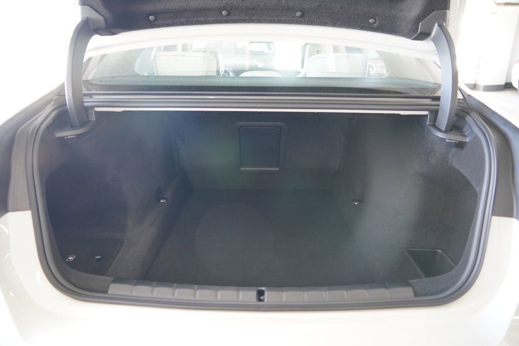 New 2026 BMW 740i w/ Luxury Rear Seating Package RWD image 20