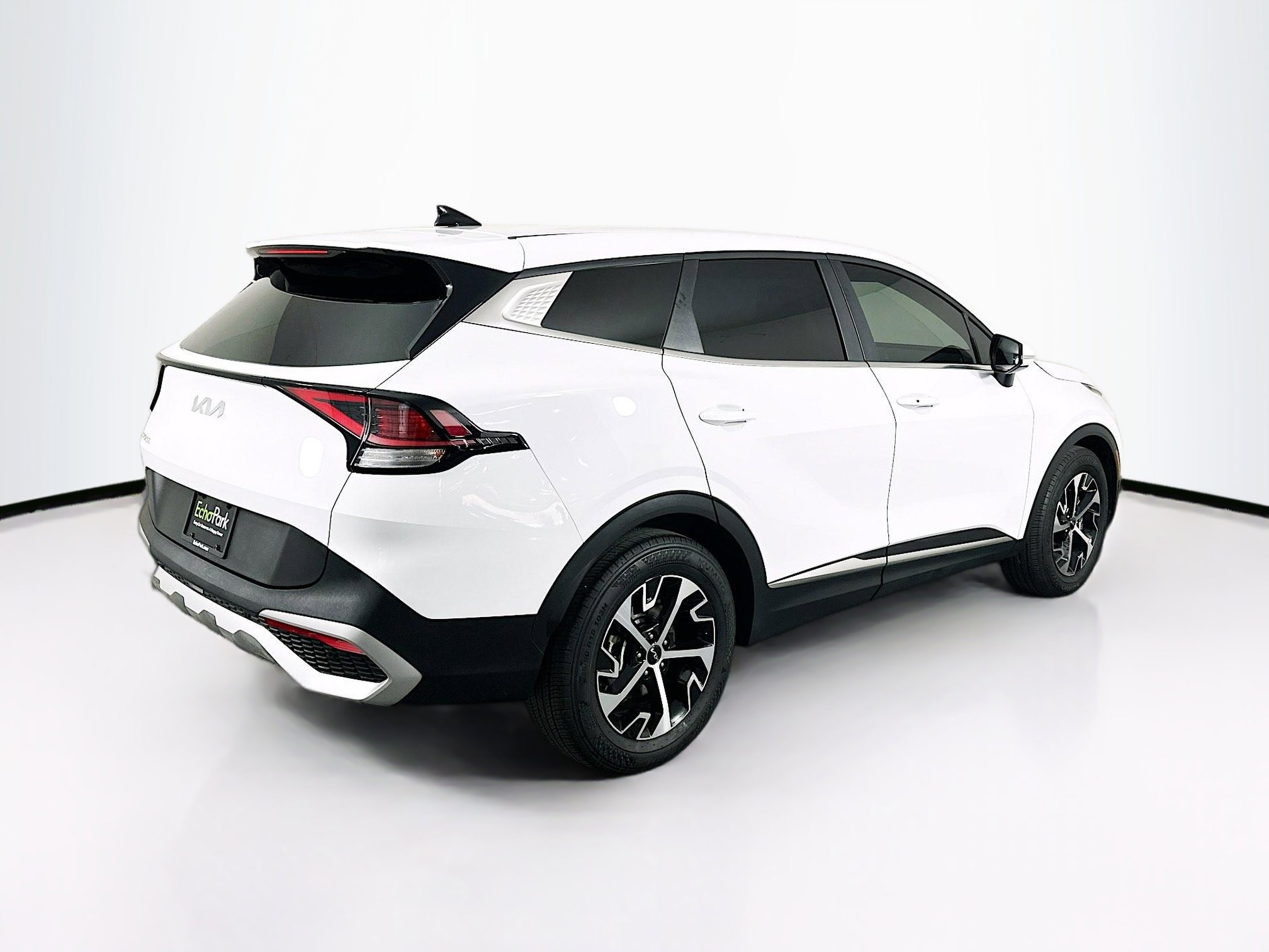 Used 2025 Kia Sportage EX image 9