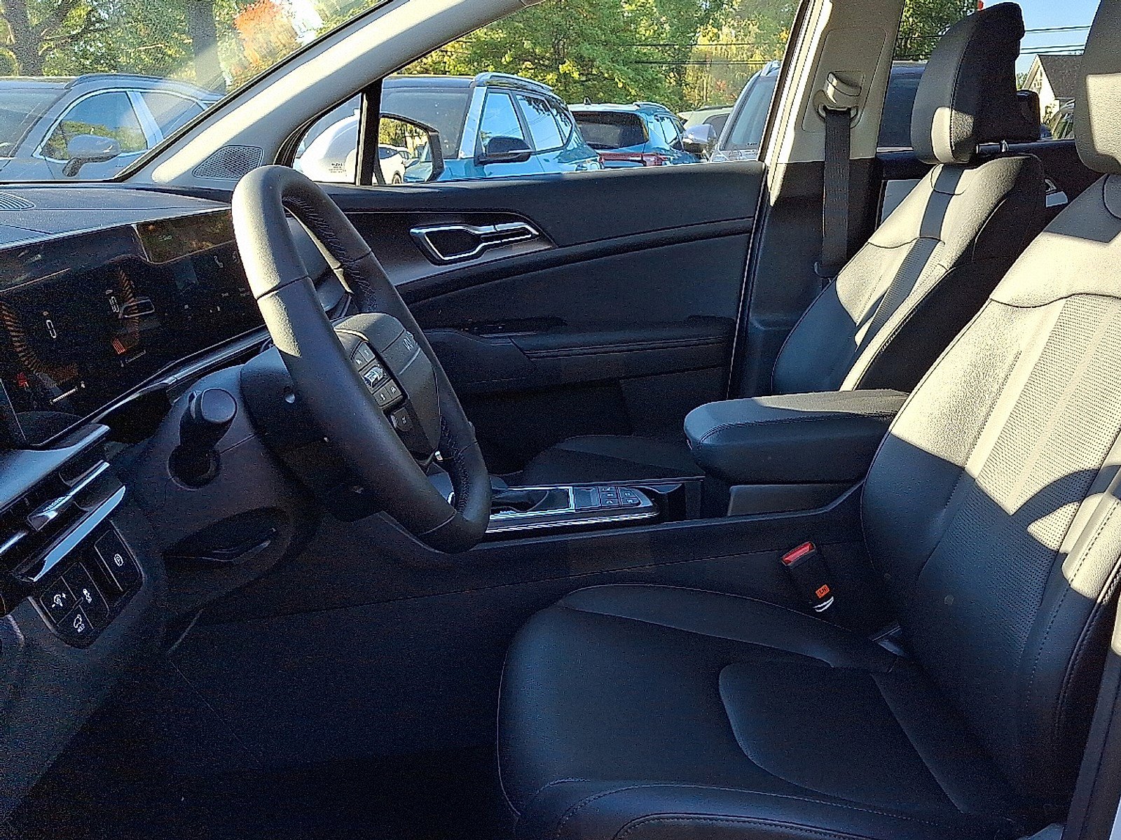 New 2026 Kia Sportage EX w/ EX Panorama Roof Package FWD image 8