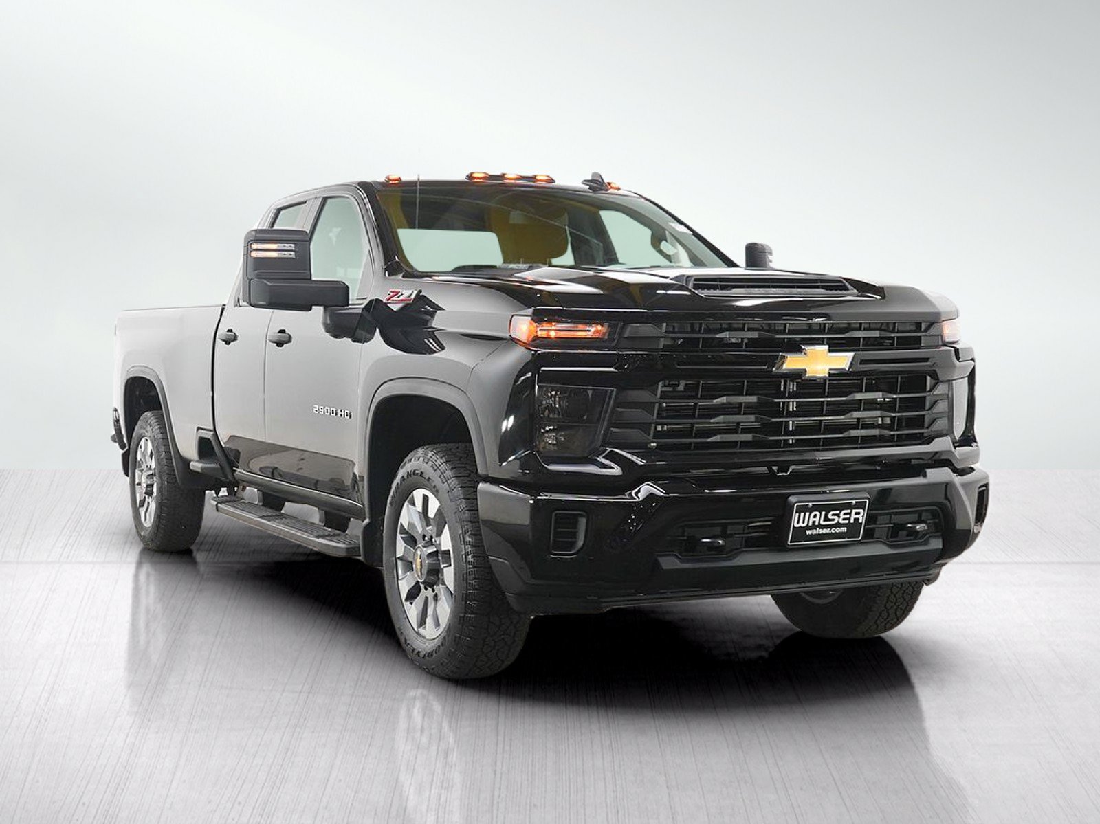 Used 2024 Chevrolet Silverado 2500 Custom w/ Custom Value Package AWD/4WD image 8