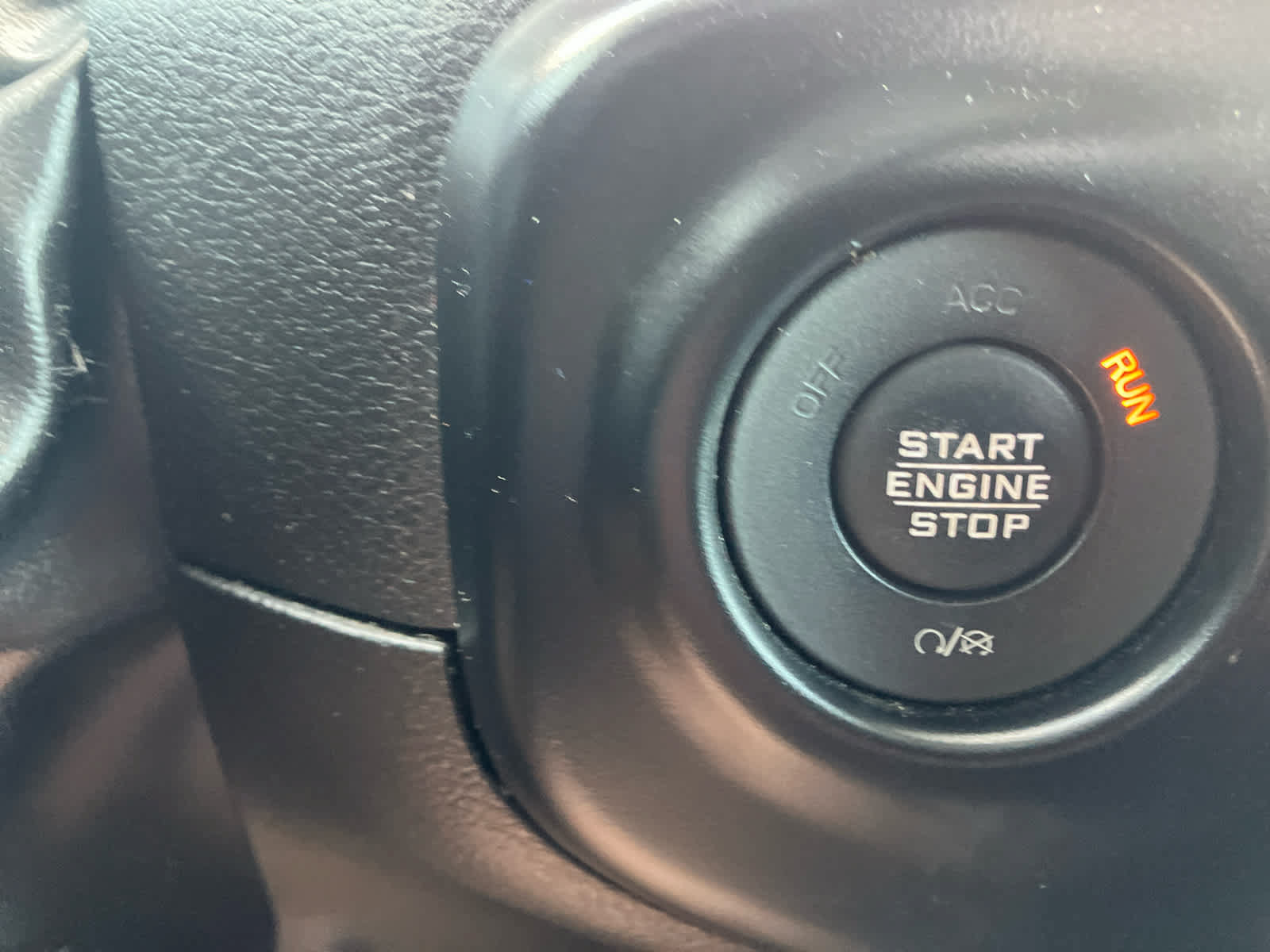 Used 2022 Jeep Gladiator Rubicon w/ LED Lighting Group AWD/4WD image 27