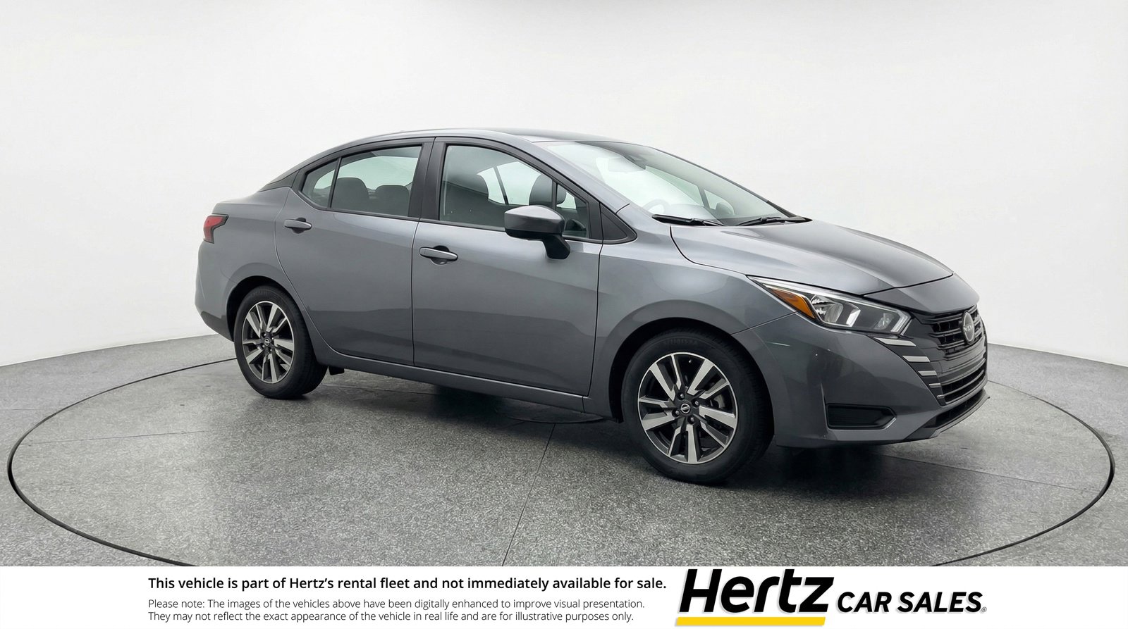 Used 2025 Nissan Versa SV image 1