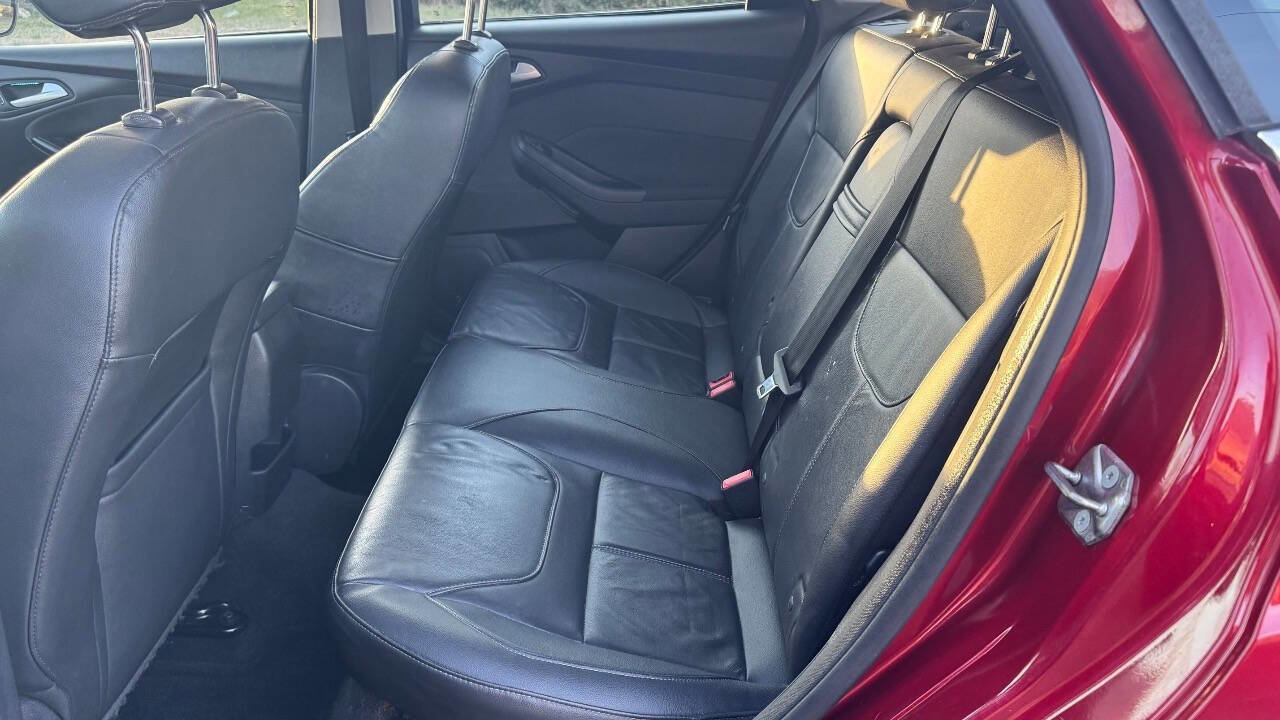 Used 2015 Ford Focus Titanium image 11