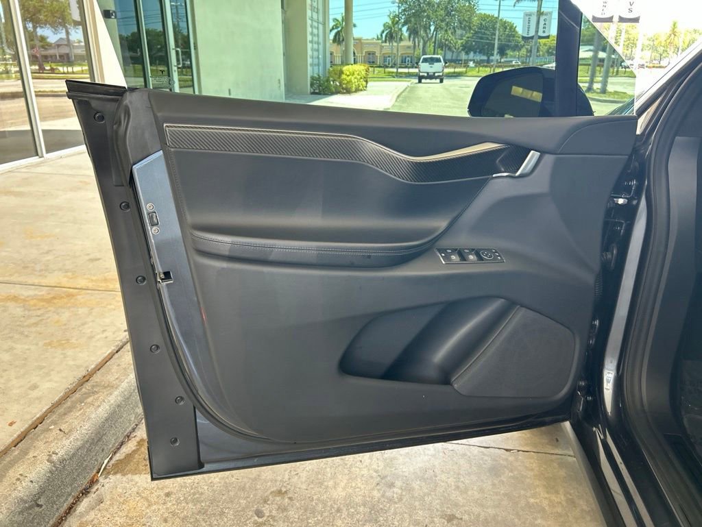 Used 2018 Tesla Model X 75D AWD/4WD image 37
