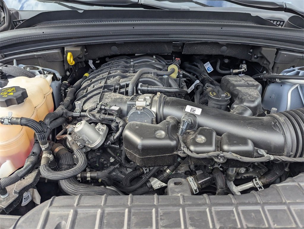 Used 2024 Jeep Grand Cherokee L Laredo image 30