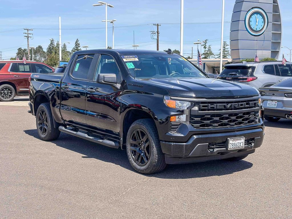 Used 2024 Chevrolet Silverado 1500 Custom w/ Turbomax Blackout Package AWD/4WD image 5