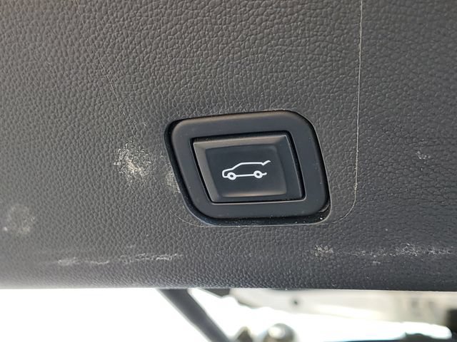 Used 2020 Chevrolet Traverse Premier w/ Redline Edition AWD/4WD image 9