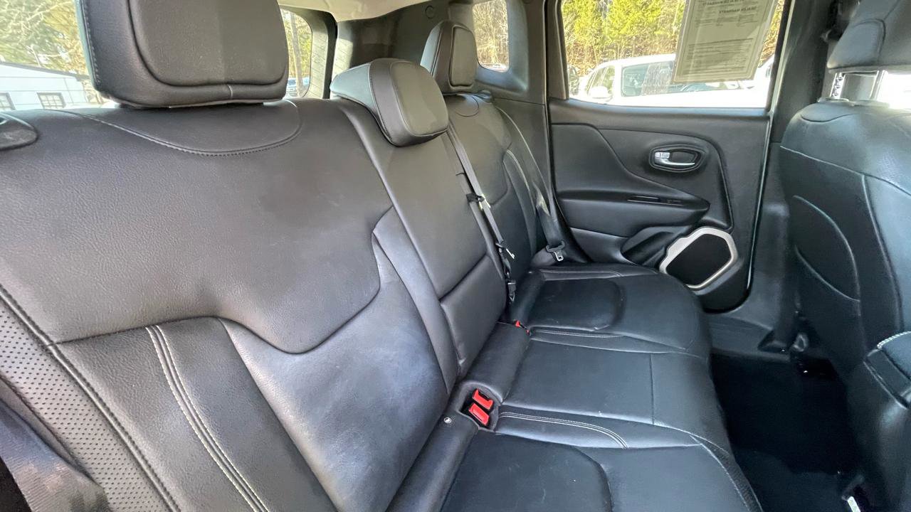 Used 2017 Jeep Renegade Limited image 24