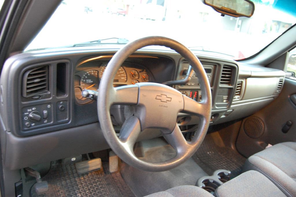 Used 2003 Chevrolet Silverado 1500 W/T image 13