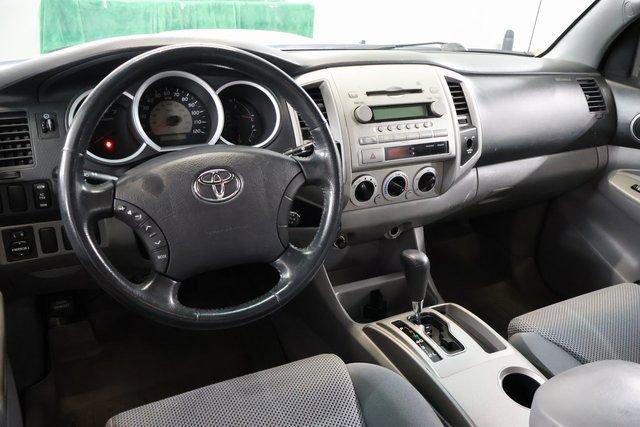 Used 2007 Toyota Tacoma PreRunner image 13