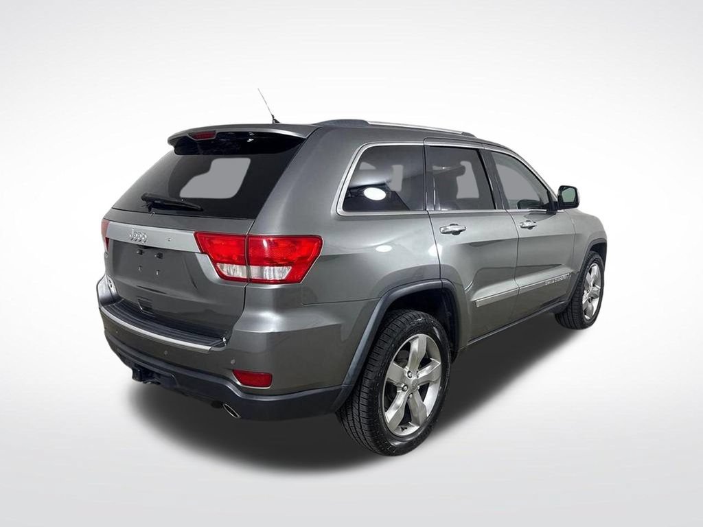 Used 2013 Jeep Grand Cherokee Overland w/ Trailer Tow Group IV RWD image 3