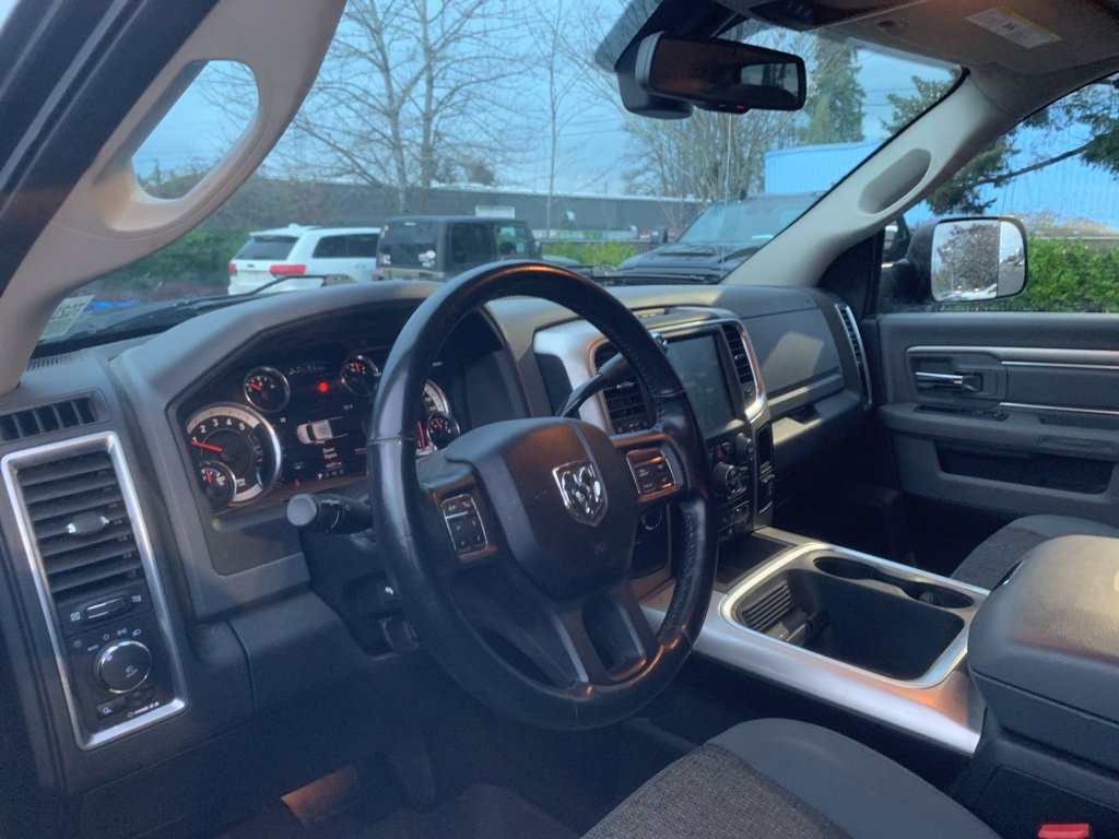 Used 2017 RAM 3500 Big Horn w/ Sport Appearance Group image 8