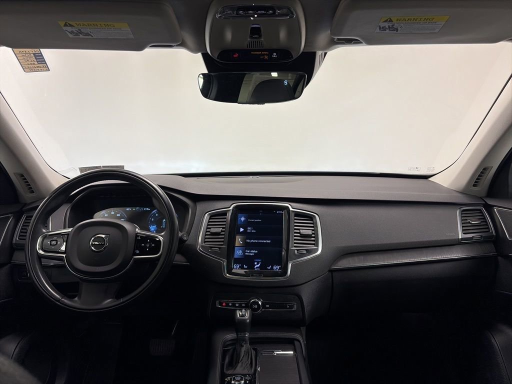 Used 2020 Volvo XC90 T6 Momentum w/ Protection Package AWD/4WD image 2