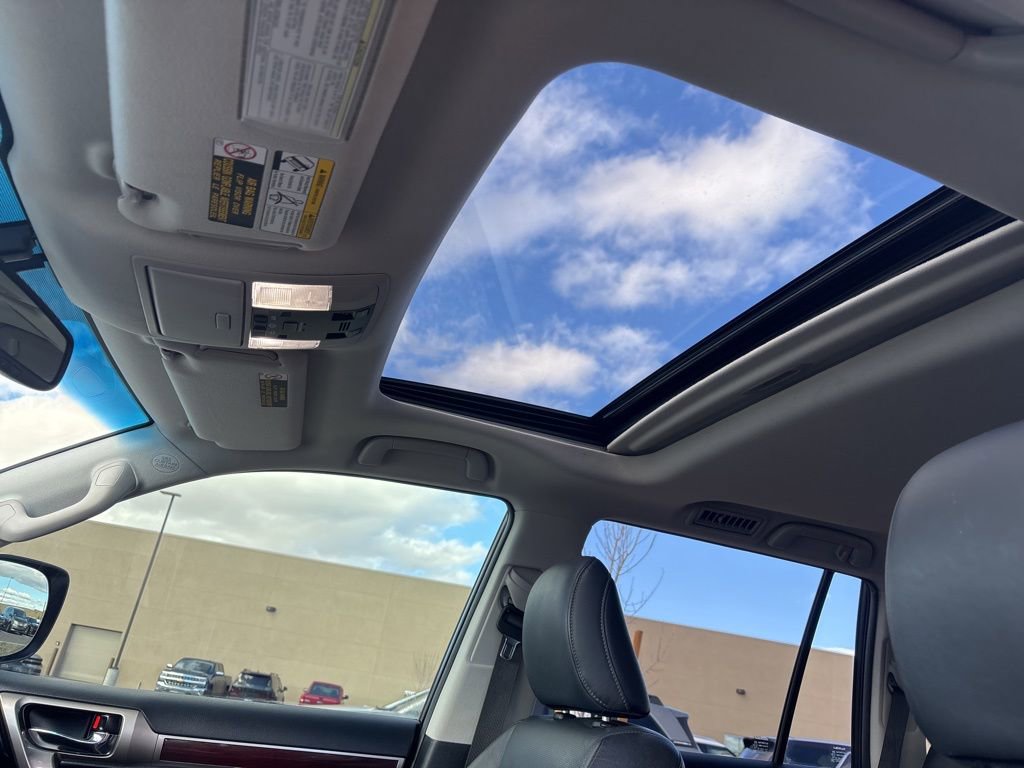 Used 2017 Lexus GX 460 Premium w/ Premium Package image 19