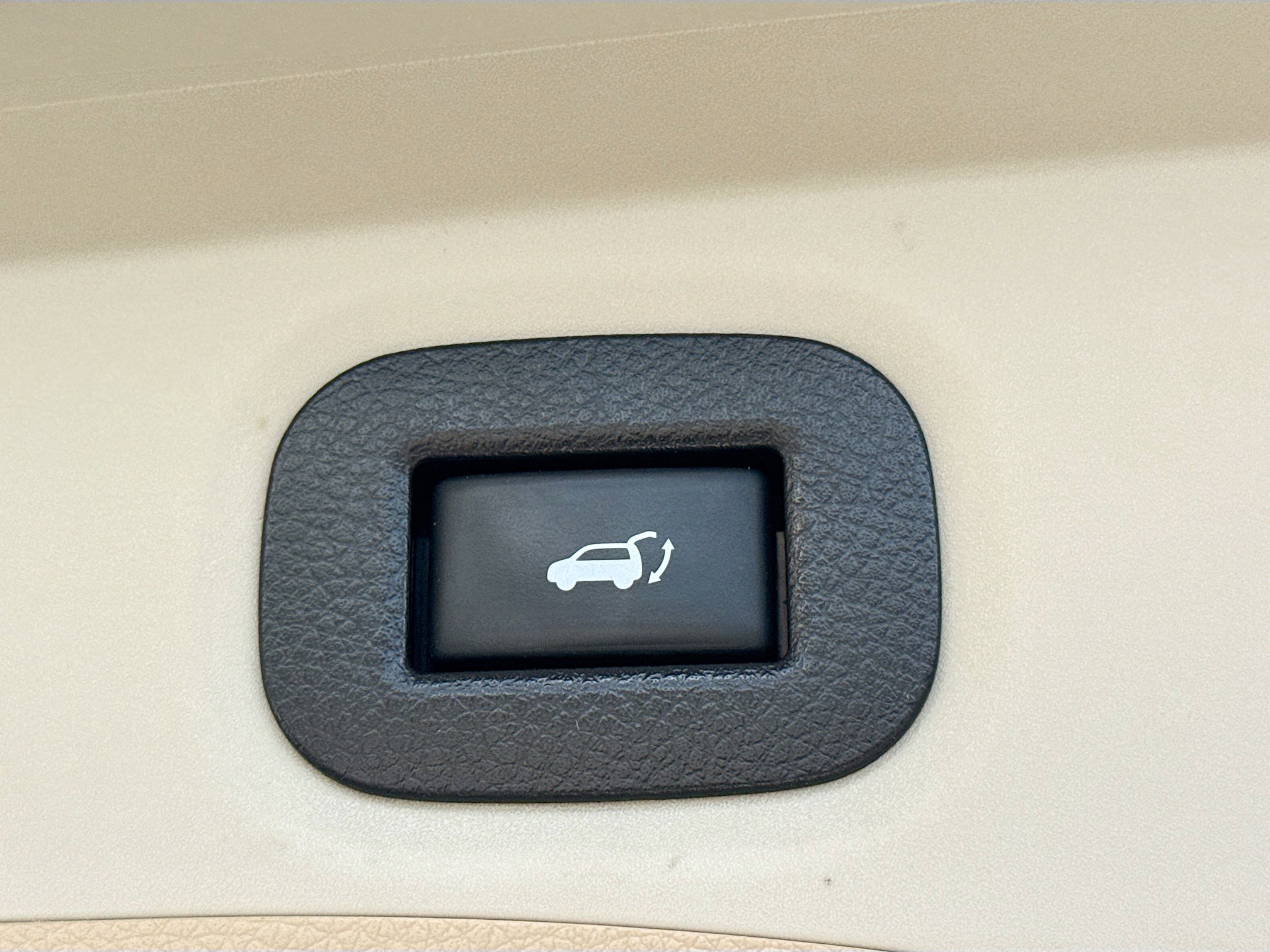 Used 2020 Nissan Rogue SV image 14