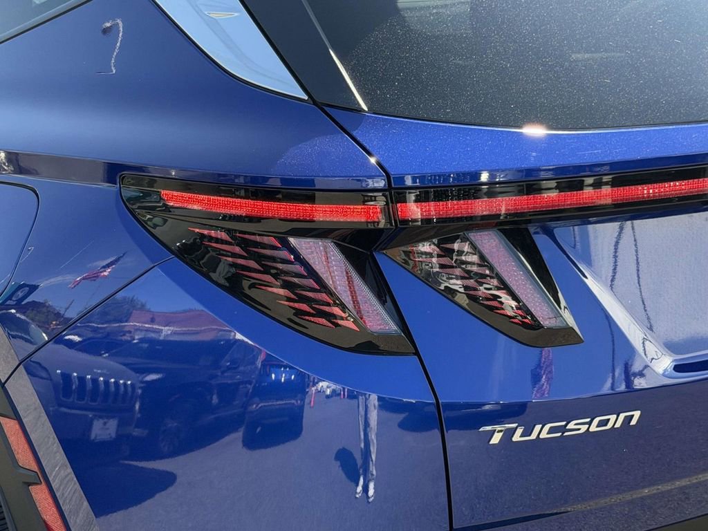 Certified 2023 Hyundai Tucson SEL AWD/4WD image 11