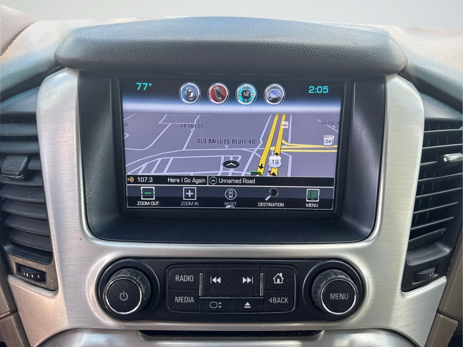 Used 2017 GMC Yukon SLT AWD/4WD image 22