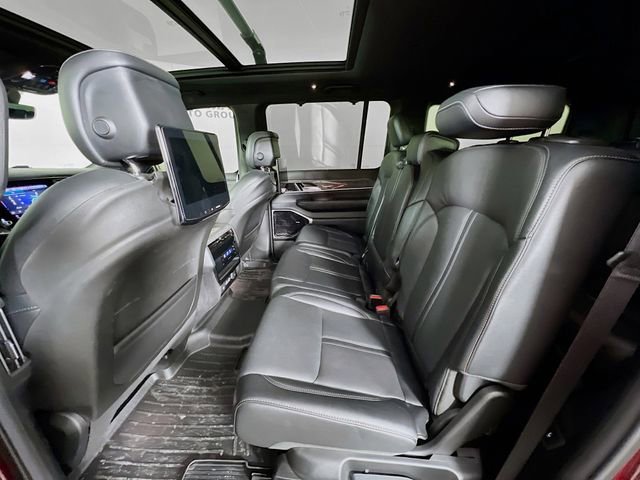 Used 2022 Jeep Wagoneer Series III w/ Premium Group I image 24