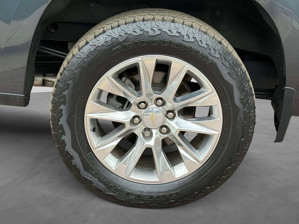 Used 2020 Chevrolet Silverado 1500 LTZ w/ LTZ Premium Package AWD/4WD image 7