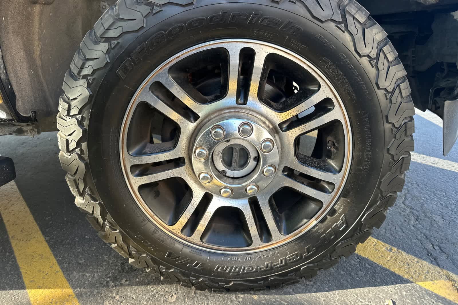 Used 2016 Ford F250 Platinum w/ FX4 Off-Road Package AWD/4WD image 10