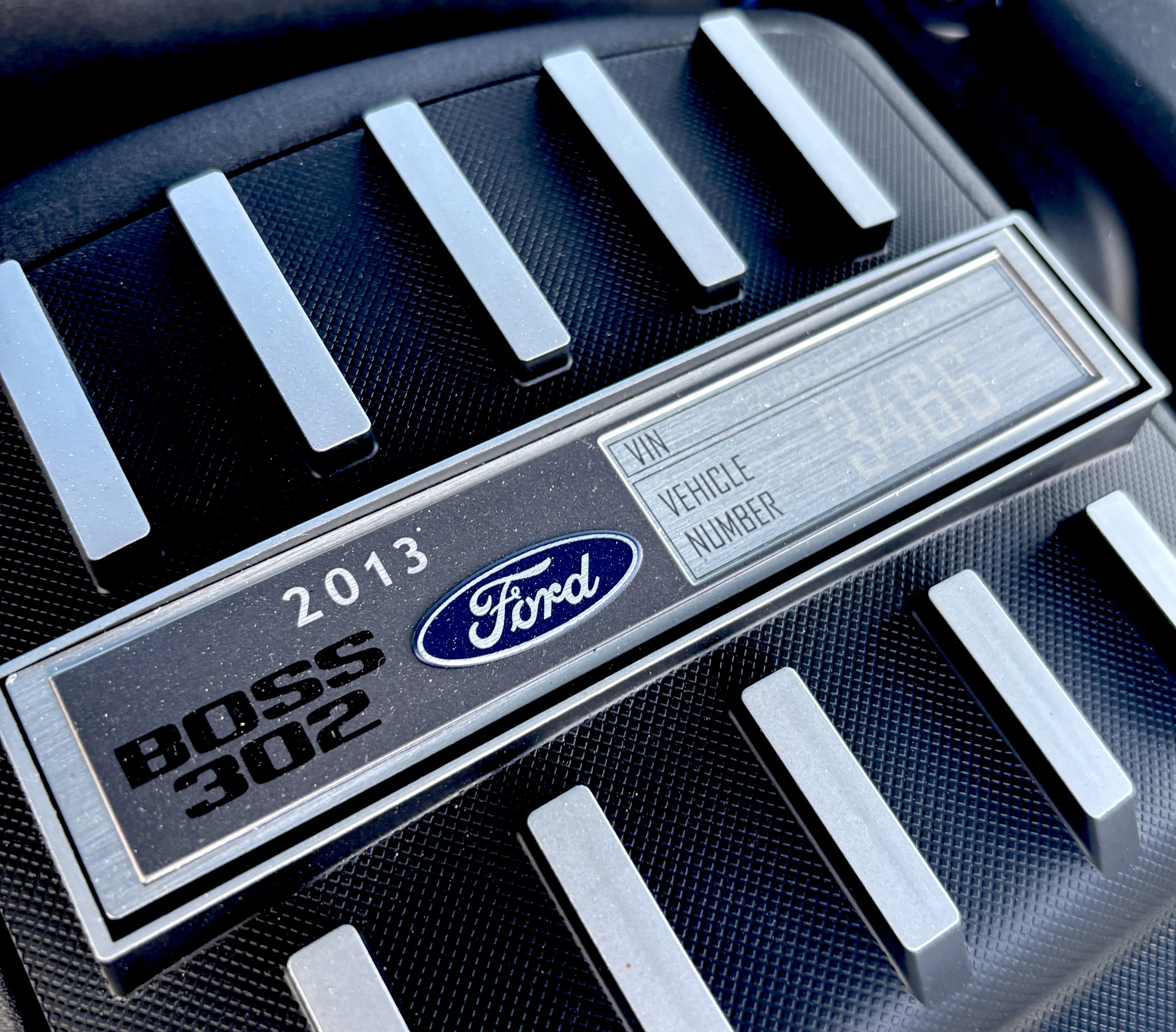 Used 2013 Ford Mustang Boss 302 w/ Boss 302 Accessory Pkg RWD image 29