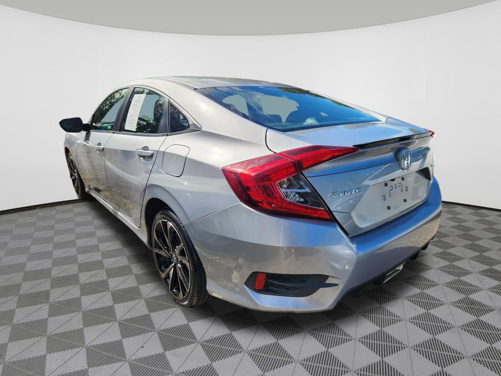 Used 2019 Honda Civic Sport image 3